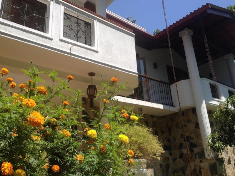 Villa Royce Kandy Exterior foto